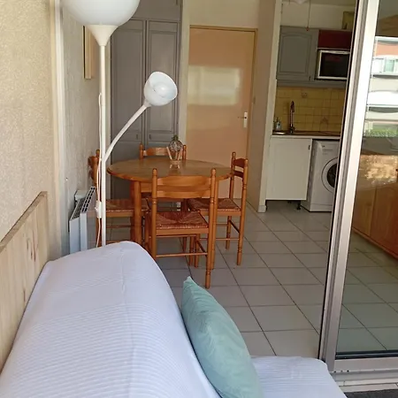 Apartment 4 P Wifi 200m Piscine Parking Prive